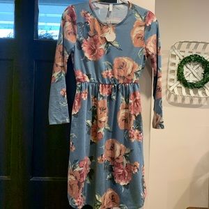 NWT Pink Blush Maternity Floral Dress size small